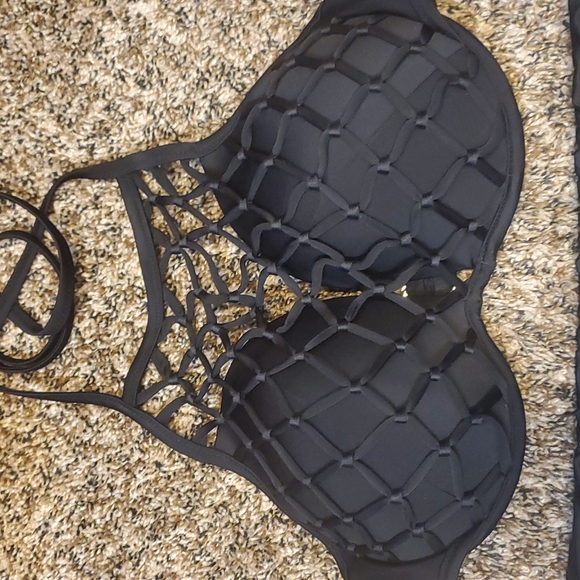 Cute Bikini top/bottom - Picture 2 of 2